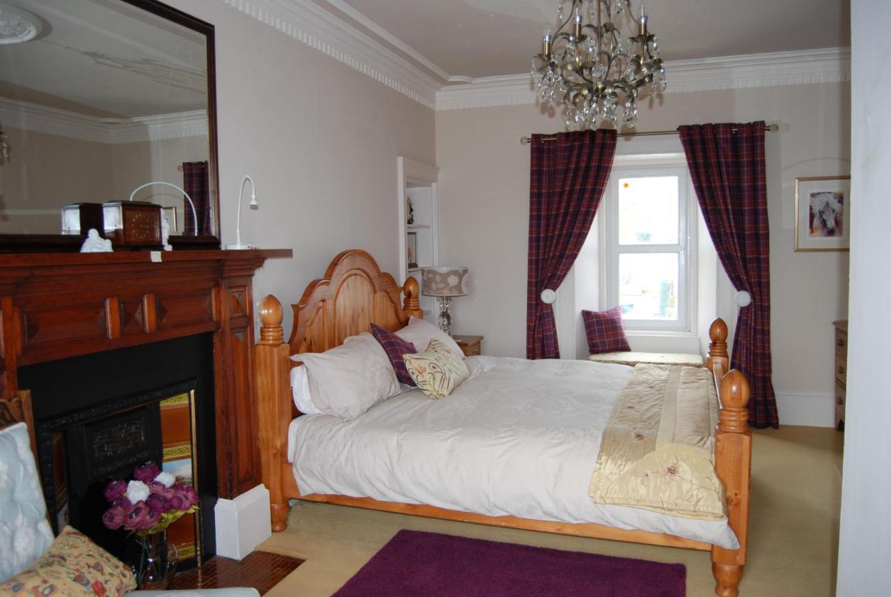 Bed and Breakfast Orsay House Portnahaven Esterno foto